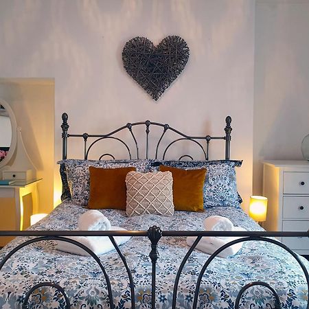 Villa Coastal Escape In The Heart Of Saltburn Esterno foto